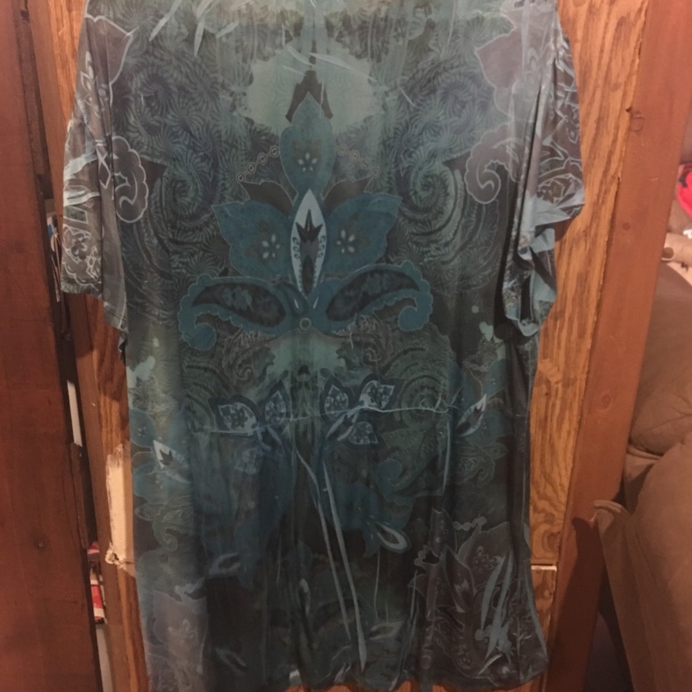 Butterfly blouse - Picture 3 of 3